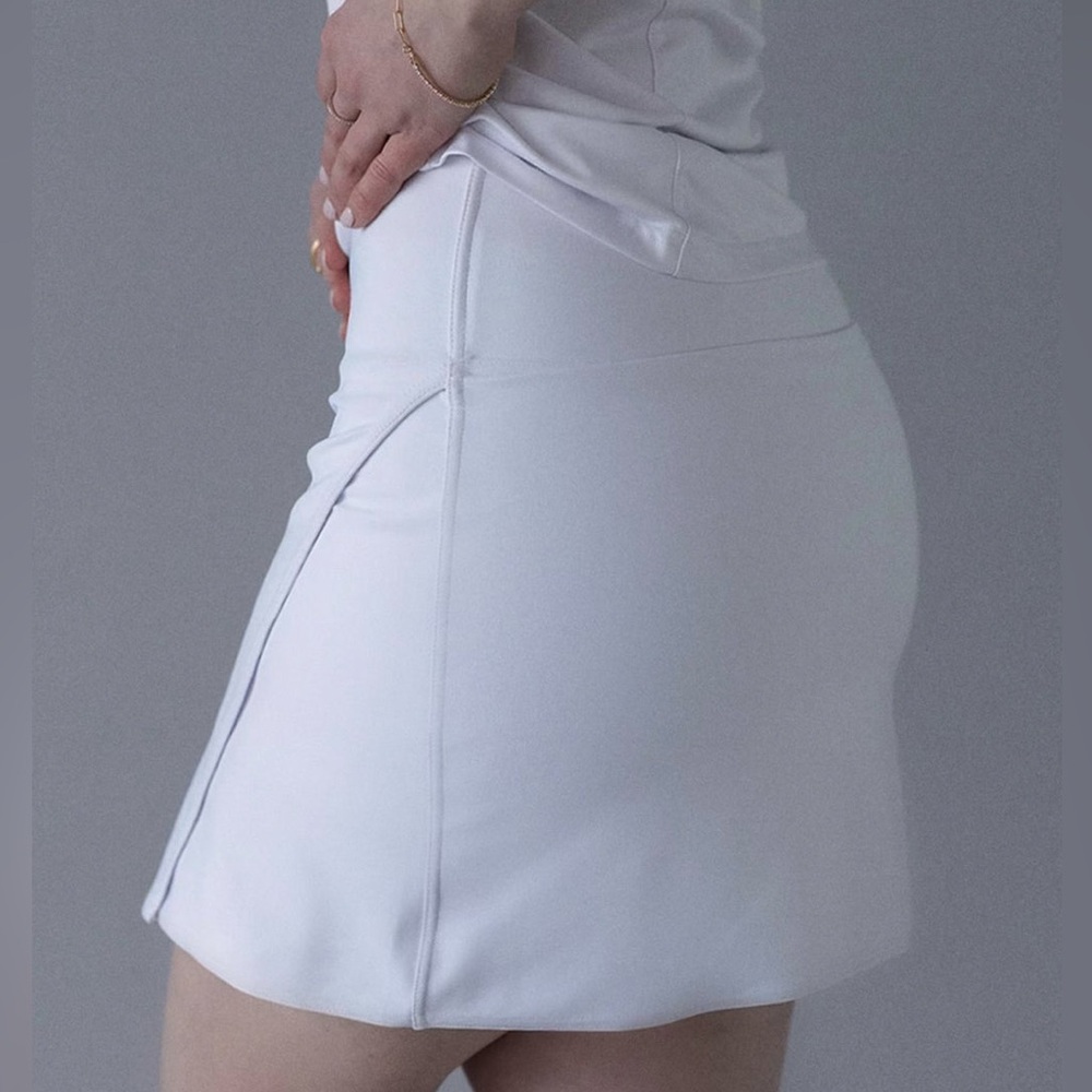 NWT - Apres Actif ‘A’ Game Skort - Women’s Golf Skirt / Tennis Skirt - Small - Picture 3 of 12